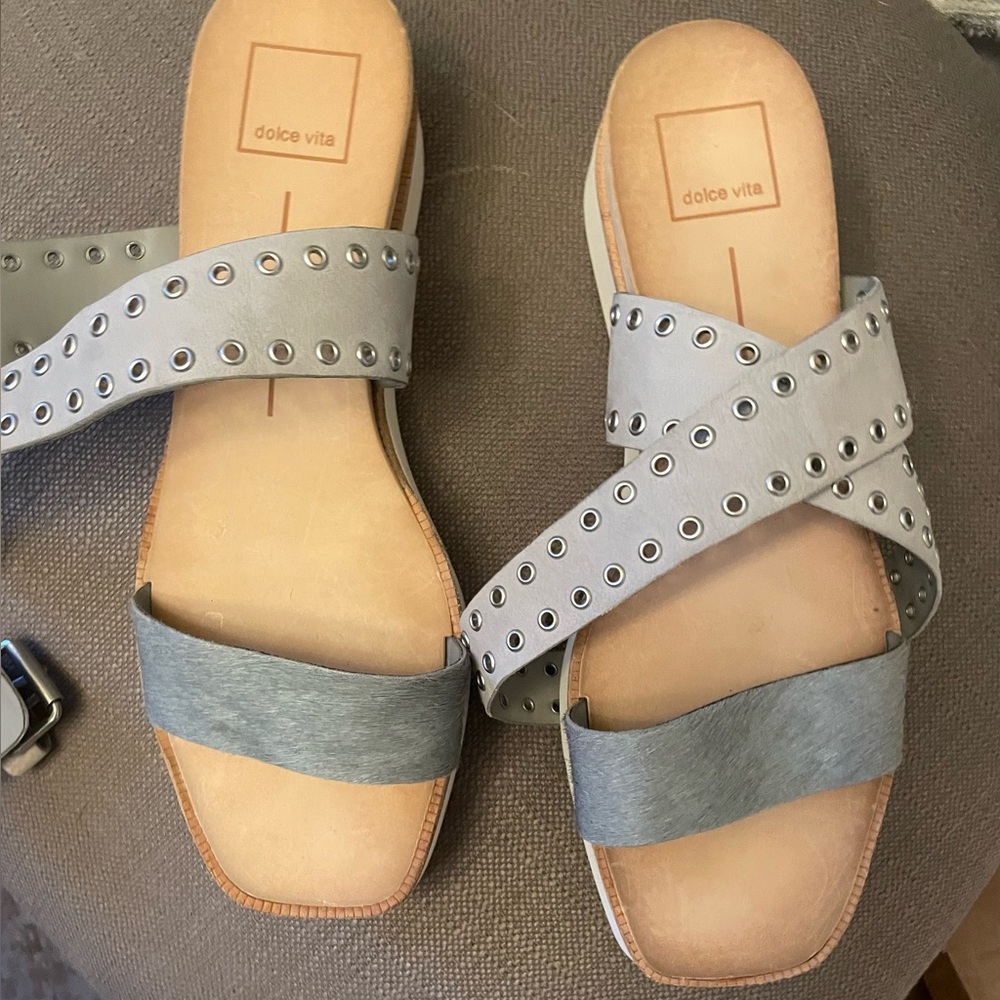 Dolce Vita Gray Sandals with Studded Straps panko stud 9 m